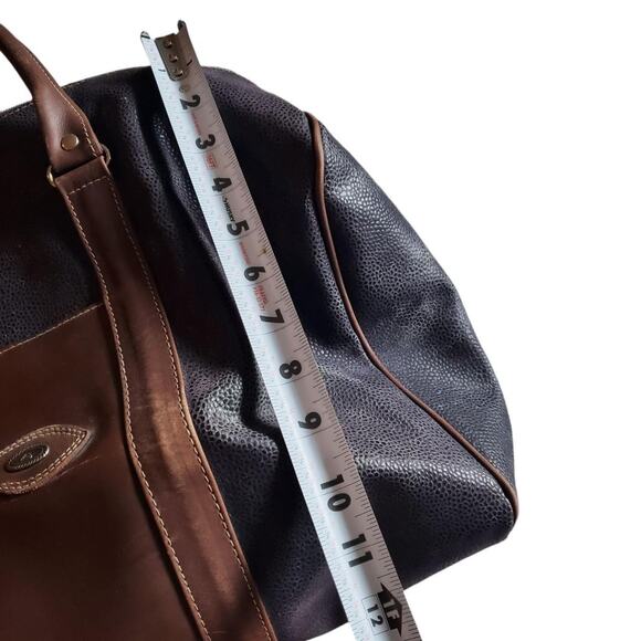 Vintage Guess Duffle Bag Made In Spain Leather Travel Bag - Picture 7 of 8